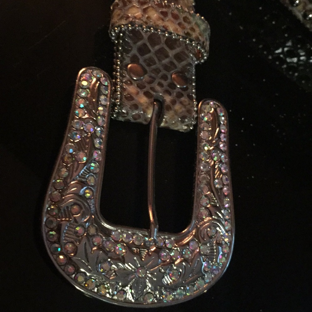 Belt - Picture 2 of 3